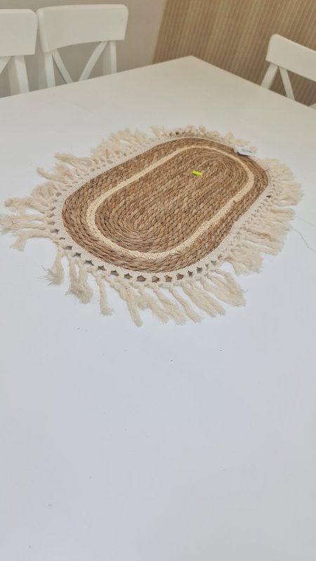 رنر قش قش بيضاوي مع شراشيب  مقاس 70 سم